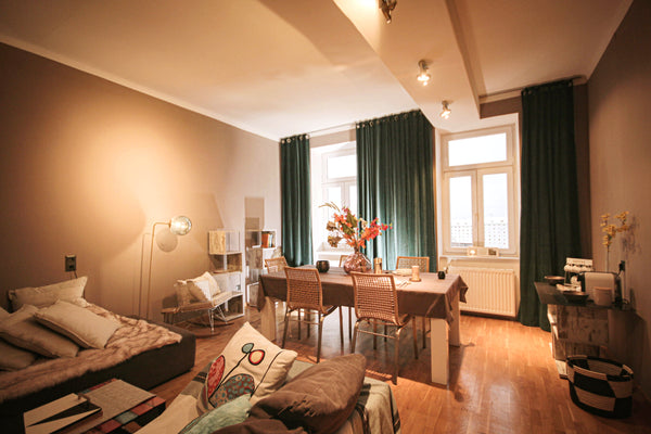 Sit back and relax in this quiet, stylish design apartment to stay.<br /><br />F Vienna, Austria Cozy Design Apartment: 10 Minutes to Center Entire condo vacation rental 53376100
