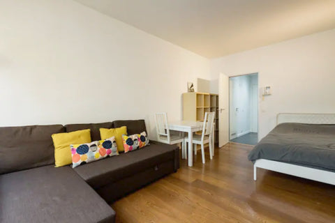 Appartement très bien situé et lumineux à coté de la prestigieuse avenue louise  Uccle, Belgium Appartement in Brussels Entire rental unit vacation rental 697791330543023213