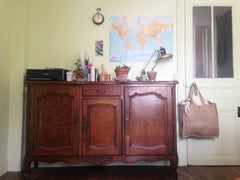 Hello! This is a very cosy apartment located in a central neighbourhood in Paris Paris, France Cosy flat in central Paris Entire rental unit vacation rental 19323616