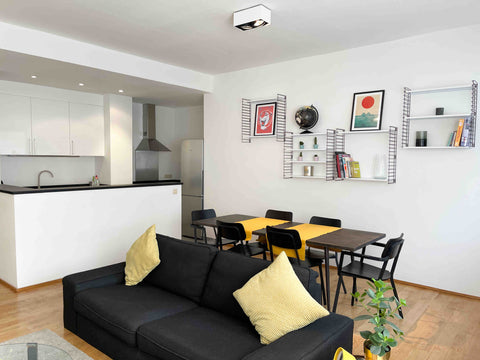 Brand new 110m2 flat with terrasse in the very central neighborhood of Louise, 5 Brussels, Belgium Beautiful appartement @ Louise area Entire rental unit vacation rental 52105882