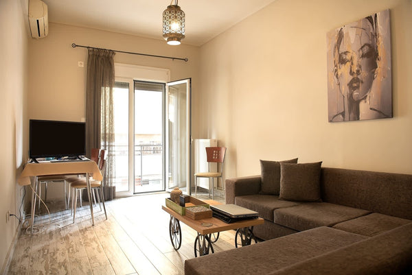 Discover the busy commercial center of Athens in an elegant, recently refurnishe Athens, Greece Bright 2 bedroom apartment in Exarchia Entire rental unit vacation rental 624361042321743049