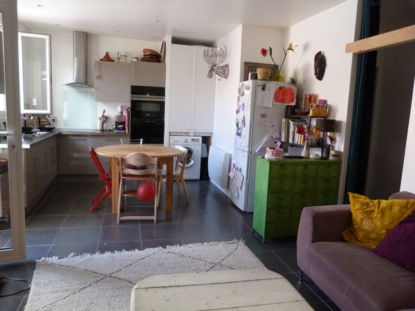 Bonjour, <br /><br />Nous louons notre petite maison très calme en deuxième lign Bordeaux, France Petite maison de ville avec extérieur Entire townhouse vacation rental 581009937078082088