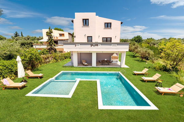 Olvini Villa Chania is a modern and sleek 5-bedroom villa perfectly positioned a Chania, Greece Olvini Villa, Brand New Villa with Private Pool Entire villa vacation rental 34140120