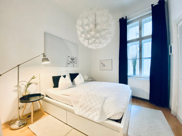 Meine Wohnung ist ein charmanter, 53m2 großer Altbau im Herzen Wiens, ausgestatt  Sweet Suite in the heart of Vienna Entire condo vacation rental 49394635