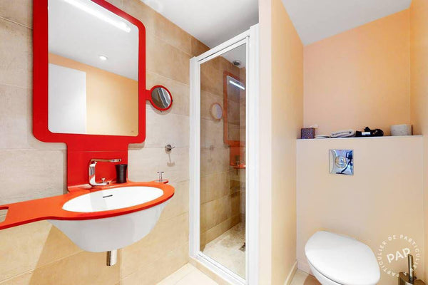 Chambre privative dans maison centrale et spacieuse à Lyon. <br />Chambre toute   Chambre chaleureuse avec parking gratuit sur place Private room in home vacation rental 728125956775360630