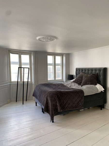 Welcome to this old charming apartment located in the quiet part of central Cope Copenhagen, Denmark Charming old apartment in central Copenhagen Entire condo vacation rental 50691627