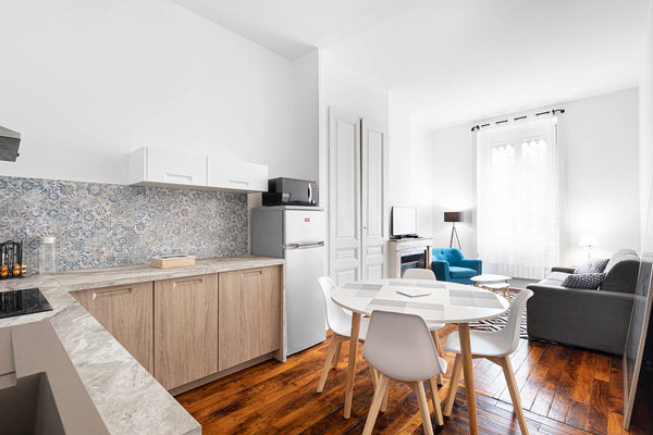 Appartement 2 pièces à 5 minutes de Jean Macé ( métro ligne B, tram T2), au 1er  Lyon, France 2 pièces jean Macé tout confort et parking privé Entire rental unit vacation rental 31703449