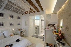 Located in a private residence in the heart of Paris nearby many museums, shops  Paris, France Magnificent Studio right in the Haut-Marais! Entire rental unit vacation rental 20583341