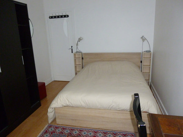 Je propose une chambre privée dans un appartement de 8Om2. Les espaces communs s Paris, France Une chambre directe République et Chatelet. Private room in rental unit vacation rental 19634309