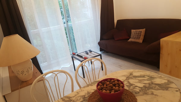 Appartement  de 35 M2  très clair et accueillant , proche  de la gare de Lyon, d Paris, France 35 m2 proche Bastille /Gare de Lyon parking inclus Entire rental unit vacation rental 28552211