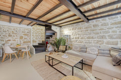 Located in the lively 1st arrondissement (near Croix-Rousse metro), this is the   GuestReady Superb Apt in Croix Rousse Entire rental unit vacation rental 46384998