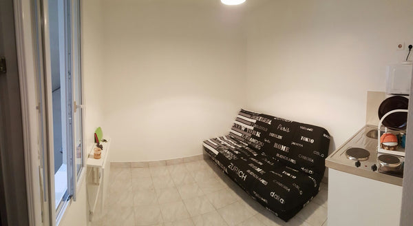 Studio de 12m2 au 1er étage, situé dans le 13ème. <br />Tout refait, il est comm Paris, France Studio Chevaleret, tout fresh tout mignon Entire rental unit vacation rental 13601107