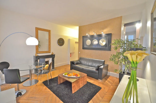 One bedroom apartment, 40 square meters, first floor, no lift.<br /><br /><b>The Paris, France Pompidou Village, 1BR/1BA, 4 people Entire rental unit vacation rental 12700298