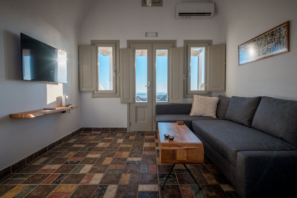 Arismari Villa is located in the village of Oia (Ia), in a quiet location just 5 Athens, Greece Arismari Villa, Oia Entire home vacation rental 44414095