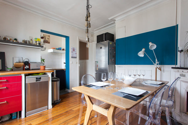 A nice typically parisian apartment, with a quiet room, a big kitchen, a bathroo Paris, France Charming 3 rooms flat very sunny with balcony Entire rental unit vacation rental 4698350