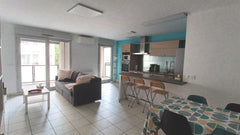 Notre T3 traversant avec balcon est situé dans le quartier de Ste Blandine à pro Veauche, France Appartement 65 m2 climatisé Lyon 2éme Entire rental unit vacation rental 53721091