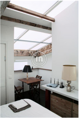 Vous trouverez ici la quiétude d'un loft à l'abri d'un immeuble après vos journé Paris, France Loft de charme au coeur de Paris-Est Entire loft vacation rental 19678264