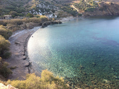 The building is a typical cycladic white&blue house 3 minutes from the beach by  Apollonas, Greece 3 min from the beach-White&blue house in Apollon Cycladic home vacation rental 4260295