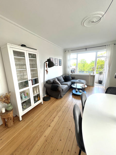 Enjoy your stay in Copenhagen in our modern and stylish apartment with two cozy   Bright and modern apartment with stunning view Entire condo vacation rental 582395750260042170