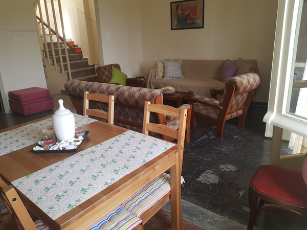 Entire house with terrace in the heart of a traditional village, 3.5 km from the  Cosy house in the heart of traditional village. Entire home vacation rental 24438363