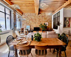 Appartement coup de cœur et cosy pour 2 personnes, situé à Saint Georges et au c Lyon, France L’ENSEIGNE | Appartement charmant au cœur de Lyon. Entire rental unit vacation rental 661919600383591584