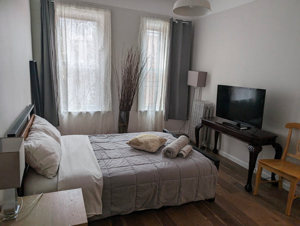 This private room in Brooklyn is perfect for those who value privacy and comfort New York, NY Home in Brooklyn · ★4.60 · 1 bedroom · 1 bed · 1 shared bath Private room in home vacation rental 45850493