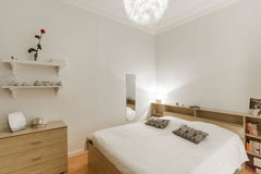 Situé dans un quartier paisible, cet adorable appartement se situe au RdC, sur c Paris, France Adorable flat in Paris - Bercy Entire rental unit vacation rental 6922183