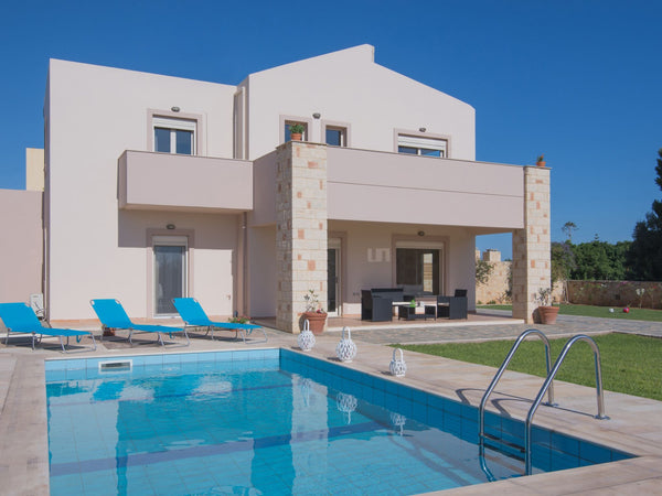 Note: You can directly book the best price if your travel dates are available, a Cyprus Michael for 6 persons Entire home vacation rental 50094361