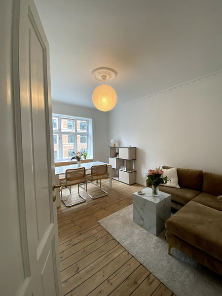 Hyggelig 2-værelses lejlighed på Frederiksberg med en dejlig ugeneret hjørnealta Frederiksberg, Denmark Hyggelig lejlighed centralt på Frederiksberg Entire condo vacation rental 652854964485740835