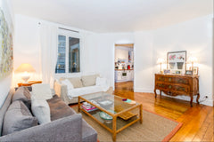 Very bright , quiet  apartment in the 15th arrondissement of Paris. Close to the Paris, France CHARMING APARTMENT IN THE CENTRE OF PARIS Entire rental unit vacation rental 2741269