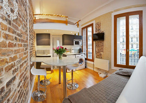 YOUR HOME AWAY FROM HOME<br />Ideally situated in the heart of Paris, on the Lef Paris, France Sunny & Nice Studio - Paris - St Germain des près! Entire rental unit vacation rental 308572