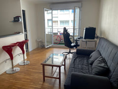 Superbe appartement pour un voyage touristique. <br /><br />Vous êtes situés au  Pau, France Superbe appartement en plein Coeur de Lyon Entire rental unit vacation rental 51187075