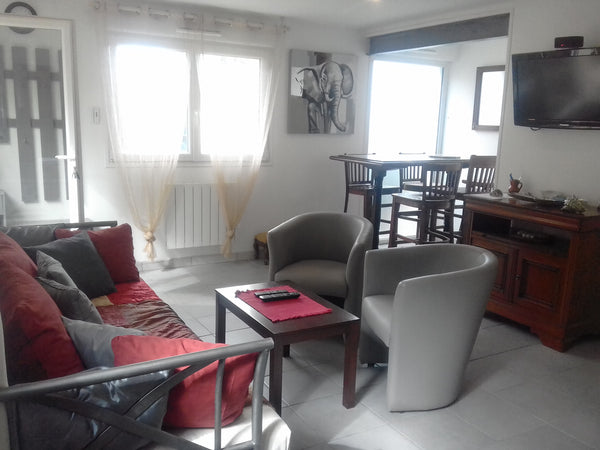 Joli et confortable T2 - 38 m2 - 2 personnes. <br />Bien Equipé et meublé TV WIF Bordeaux, France JOLI T2 Chaleureux Calme entre Bordeaux et l'océan Entire home vacation rental 50737211