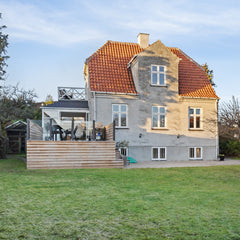 Din familie vil være tæt på alt, når I bor i denne centralt beliggende bolig. Copenhagen, Denmark Eksklusiv Hellerupvilla med stor have Entire villa vacation rental 632190049967762647