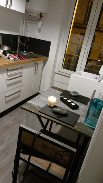 Petit studio de 20 m carré, proche commerces et métro , quartier très agréable,  Paris, France Studio 20 m2 agreable , jourdain Entire rental unit vacation rental 20832661