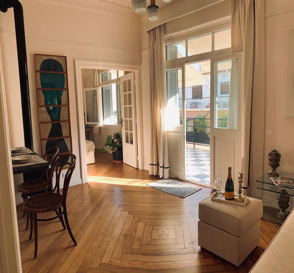 Enjoy a stylish experience at this centrally located apartment in Plaka - the he AT Chic terrace apartment - 5min walk to Acropolis Entire condo vacation rental 609171969307023157