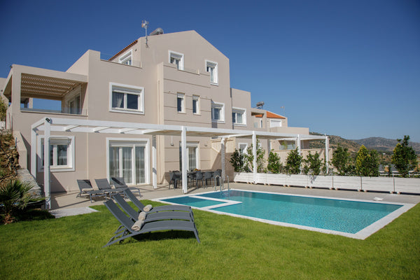 Enjoy your luxury vacations on the 