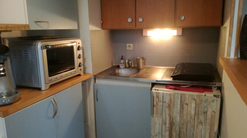 Appartement cosy et fonctionnel. Cuisine équipée , plaques inductions , machine  Mérignac, France Au coeur de la ville. Entire rental unit vacation rental 23085671