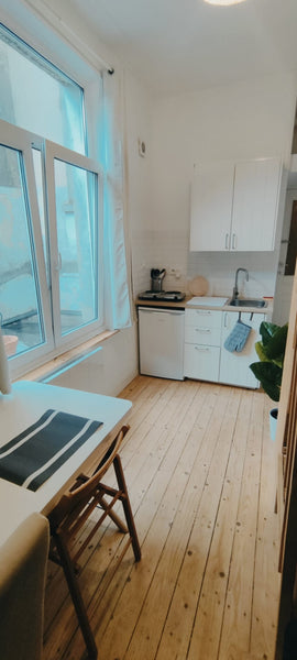 Superbe kot duplex de 24m2 situé à 10 minutes en transport en commun du centre.< Uccle, Belgium Superbe kot situé à 10 minutes du centre Entire rental unit vacation rental 654466555047076188