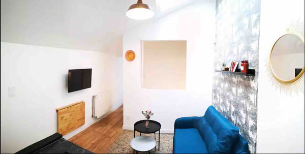 Au calme dans une maison de ville en pierre qui fait un angle de rue, charmant s Talence, France Charmant studio indépendant dans maison en pierre Entire rental unit vacation rental 52196076