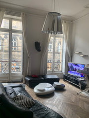 <b>License number</b><br />33063005475CF Bordeaux, France Appartement T4 Hausmanien Entire condo vacation rental 47755230