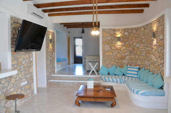 PROPERTY COMPLIES WITH ALL AIRBNB COVID-19 REGULATIONS!!<br />A brand new Studio Athens, Greece Studiosworx Apartment 1   STUDIO ap. 1 Entire condo vacation rental 18519202