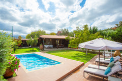 <p><b>Overview</b> <br>Casa Avocado is located in Tavronitis, Crete. This detach England, United Kingdom Casa Avocado: Large Private Pool, A/C, WiFi Entire villa vacation rental 35391465