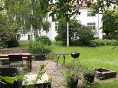 Cosy apartment with beautiful garden in green area not far from Nørrebro.<br />< Copenhagen, Denmark Green and cosy 20 minutes distance to city Private room in rental unit vacation rental 35071143