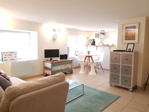 Appartement familial chaleureux et confortable, idéalement situé au cœur de Bord Bordeaux, France Appartement chaleureux au coeur de Bordeaux Entire rental unit vacation rental 40719542