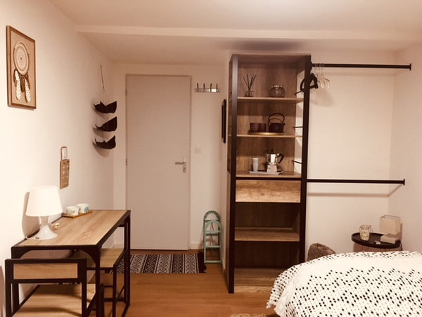 Studio avec entrée indépendante dans une propriété privée, proche du centre vill Cenon, France Proche Bordeaux (Cenon) studio moderne et calme Entire rental unit vacation rental 31981891