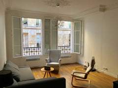 Very nice flat, all new, typical parisian high roof, 3 minutes walk from Le Louv Paris, France Brand new typical parisian flat Entire rental unit vacation rental 19889525