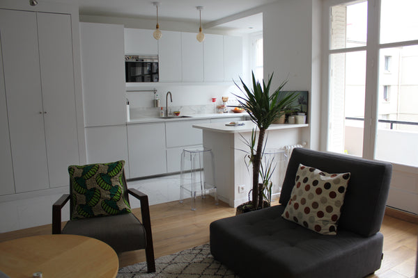 Charmant 45 m2 avec balcon au pied du métro Boucicaut. Apt très lumineux au 4ièm Paris, France Lovely 45m2 avec balcon au pied du métro Boucicaut Entire rental unit vacation rental 23815030