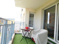 Bonjour à tous,<br />  Cet apparement comprend,dès votre arrivé un salon spacieu Lyon, France Appartement Ensoleillé et proche de Gare Part Dieu Entire rental unit vacation rental 13124034