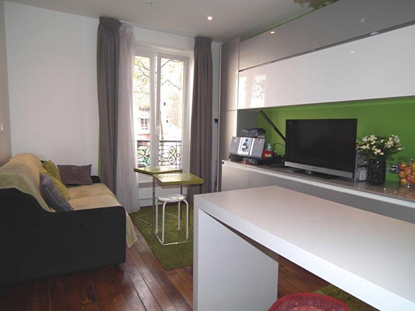 This beautiful and confortable apartment is on boulevard de Port royal. It is on Courbevoie, France Beautiful apartment, 37m², center of Paris Entire rental unit vacation rental 13502165